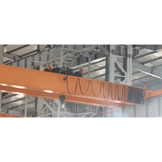 Cầu trục Hitachi 5 tấn 2 dầm đôi khẩu độ nhà xưởng 15m Cầu trục Hitachi 5 tấn 2 dầm đôi khẩu độ nhà xưởng 15m